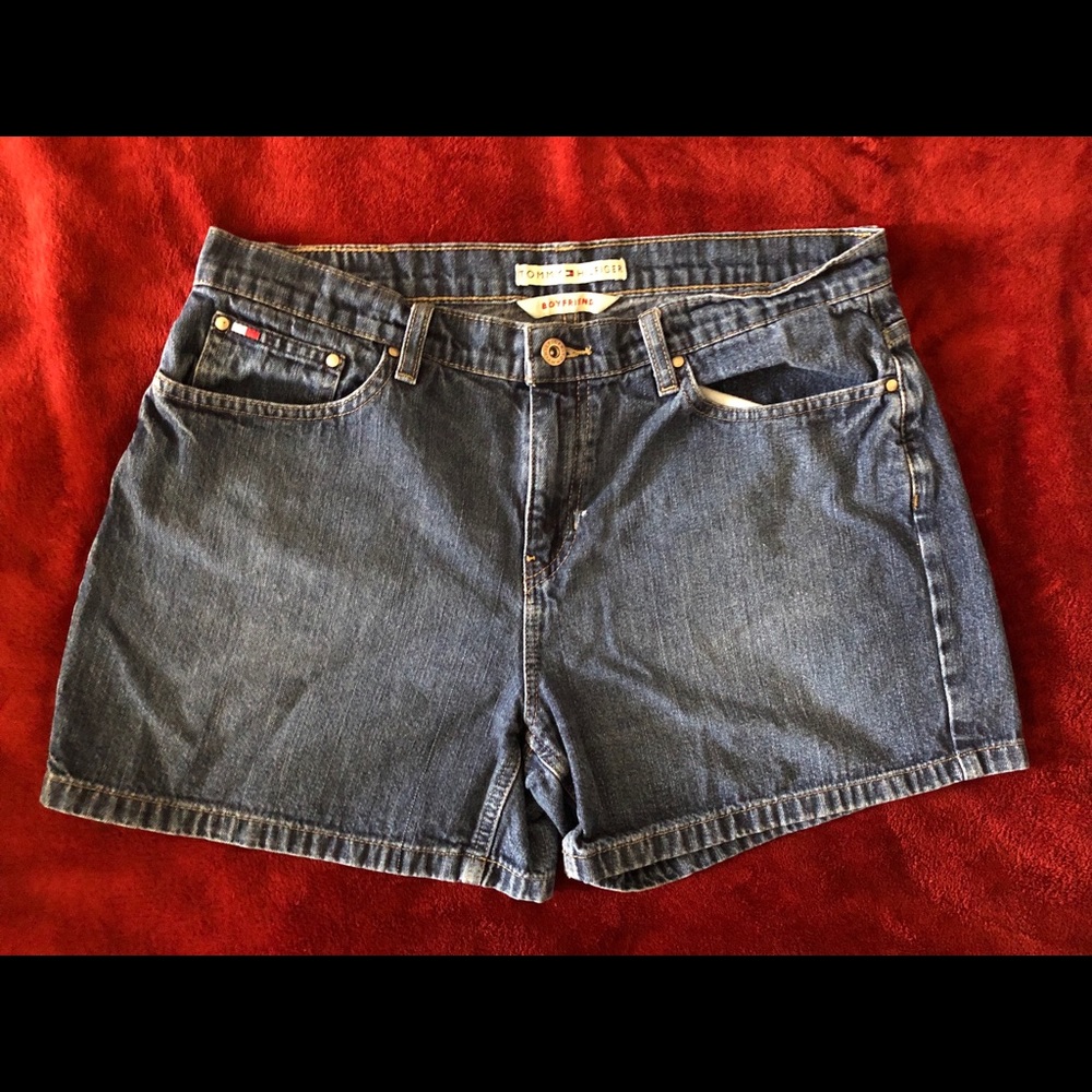 Women’s Tommy Hilfiger boyfriend shorts Large